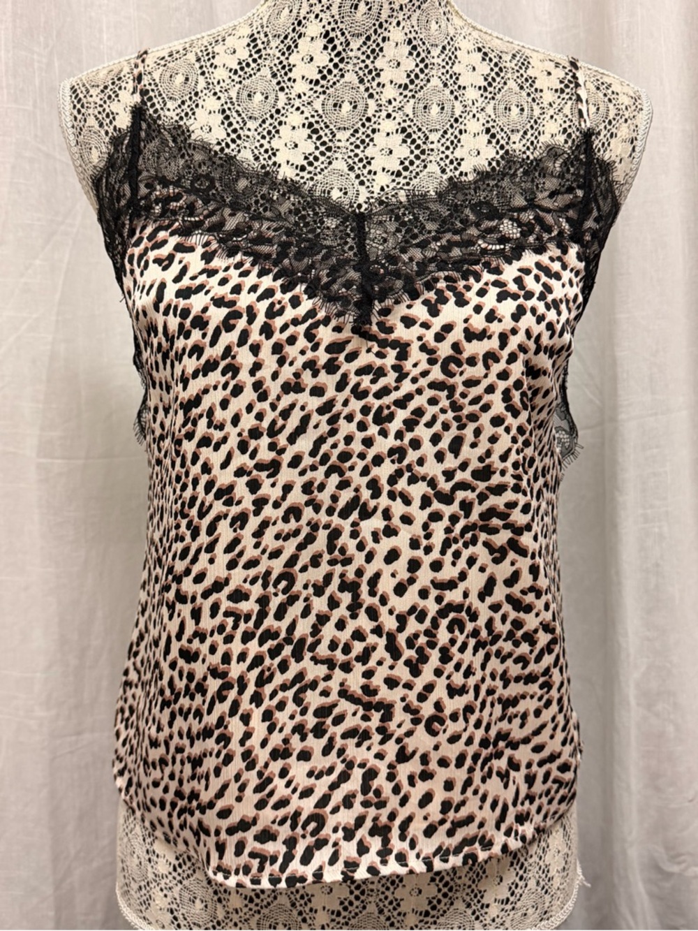 3/$20 🌺 Dynamite Leopard Cami